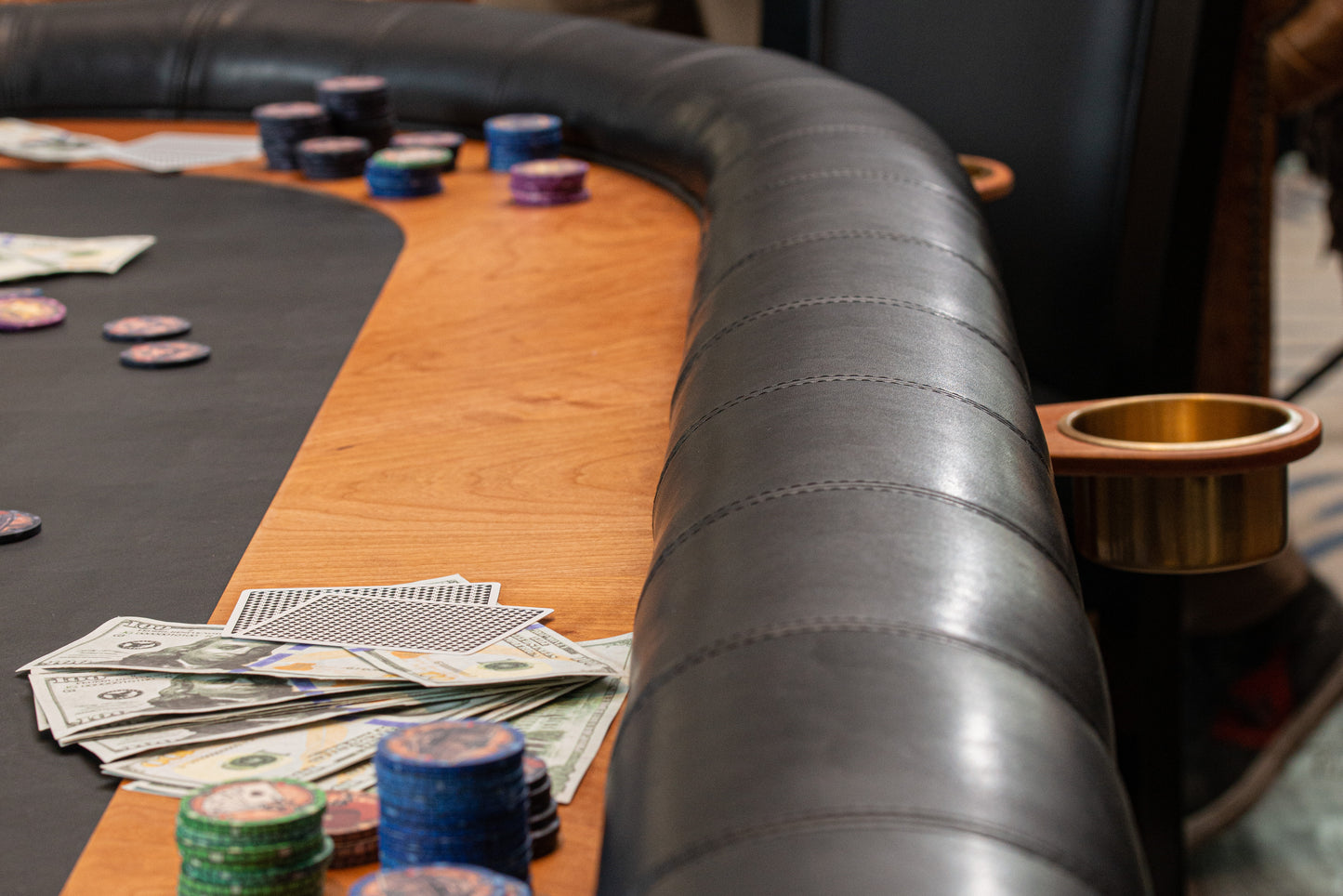 Prestige Folding Leg Poker Table
